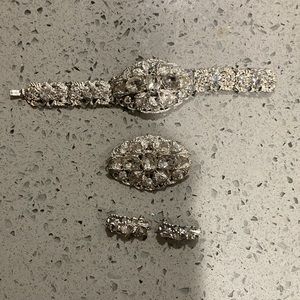 Tara vintage jewelry